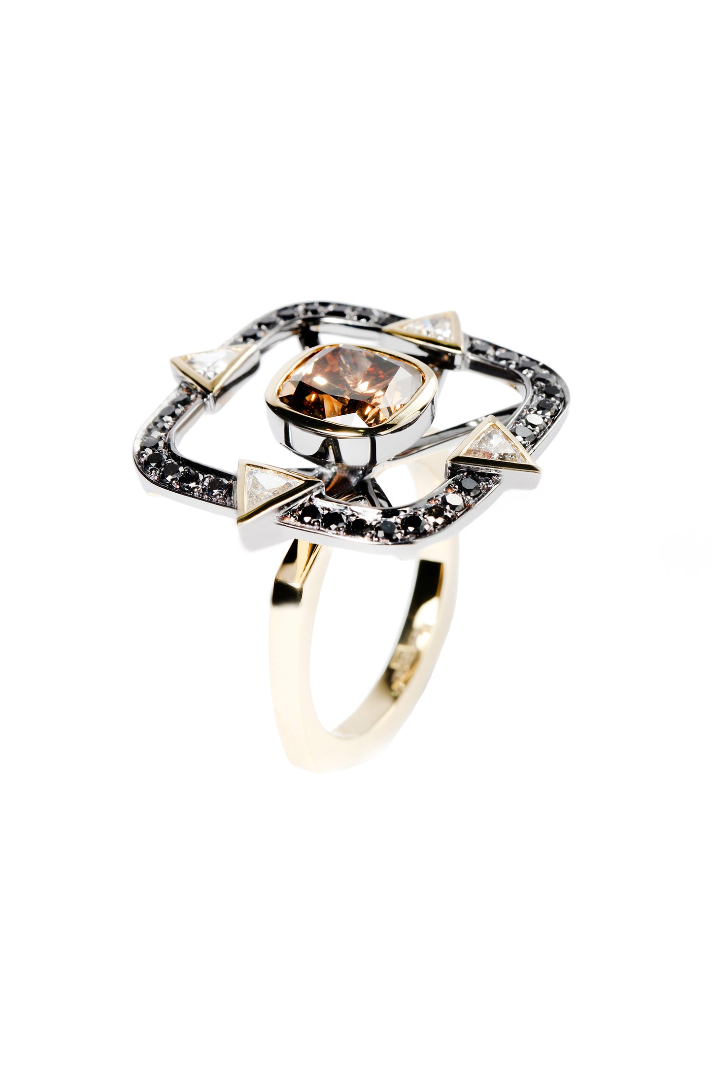 Brown diamond ring with white and black diamonds in 18k yellow gold