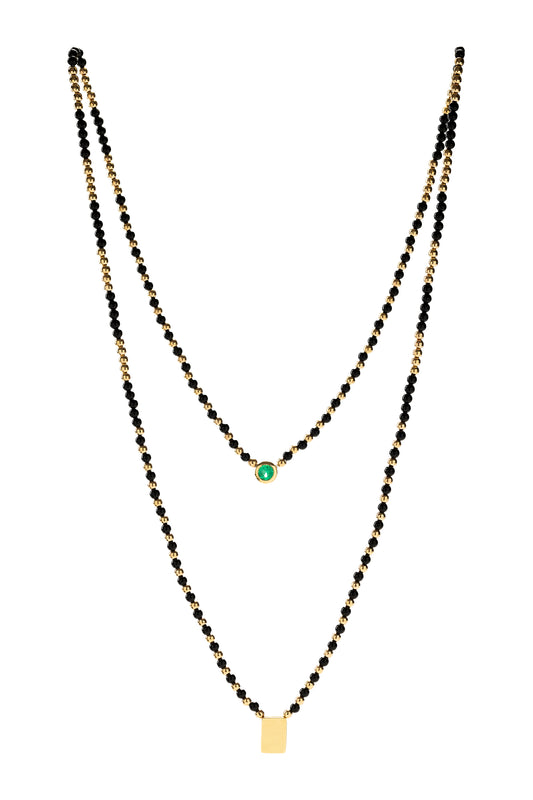 Emerald Talisma scapular with onyx in 18k yellow gold