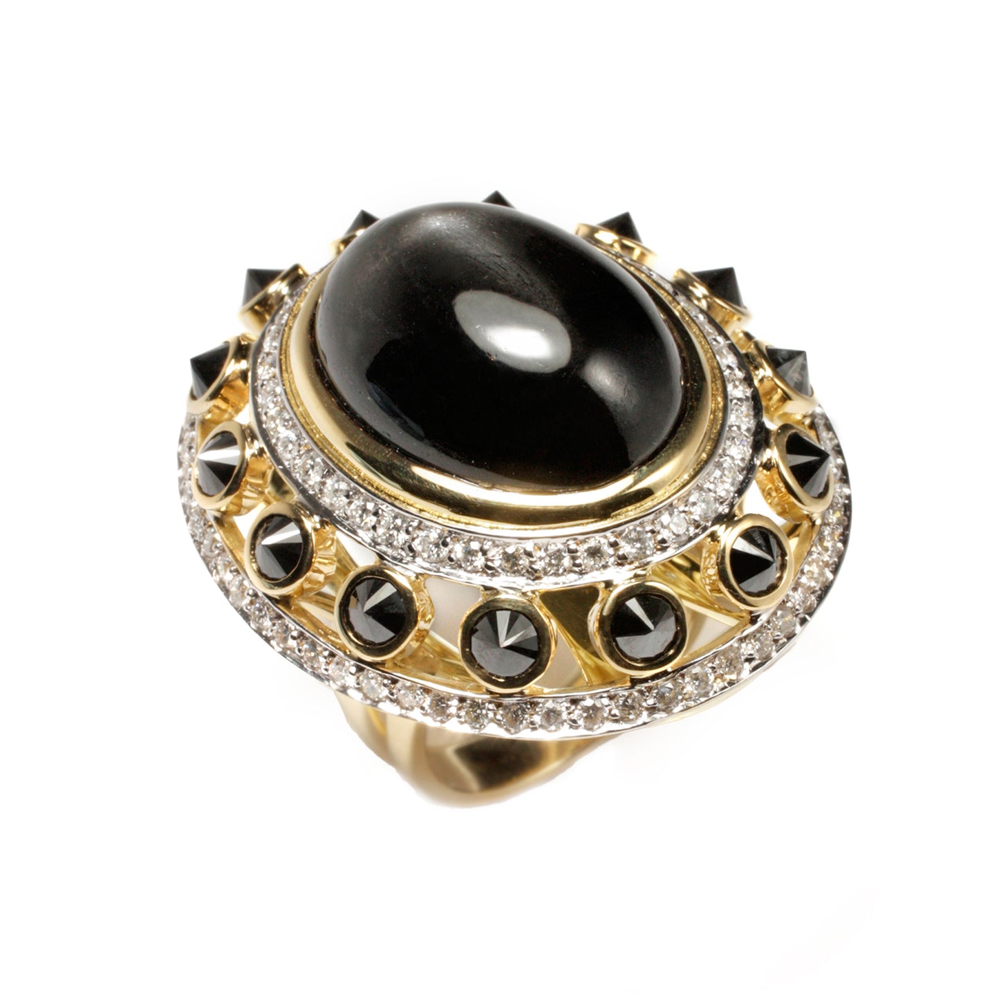 Black star ring with inverted black diamonds and white diamonds in 18k yellow gold