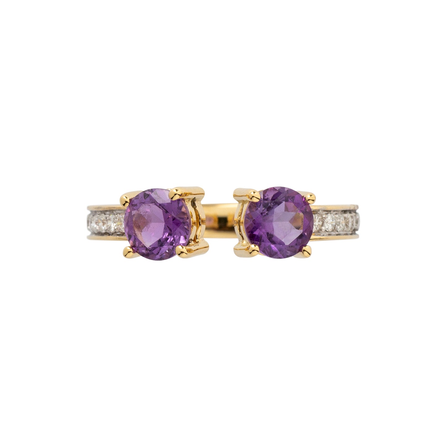 Amethyst ring with white diamonds in 18k yellow gold