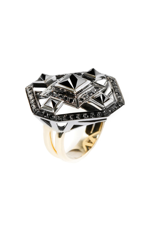 Black diamond ring in 18k yellow gold