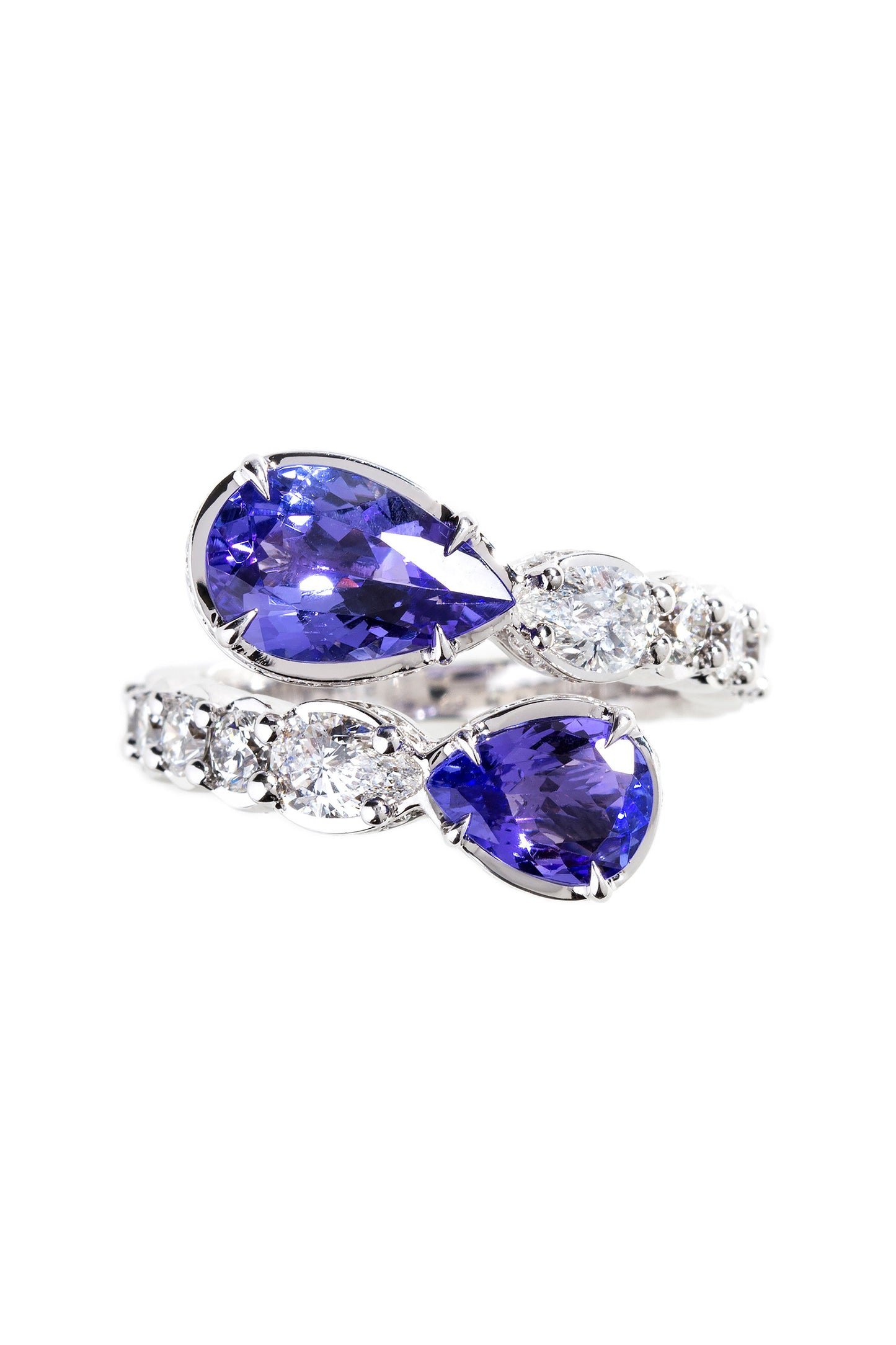 Tanzanite ring with white diamonds in 18k white gold