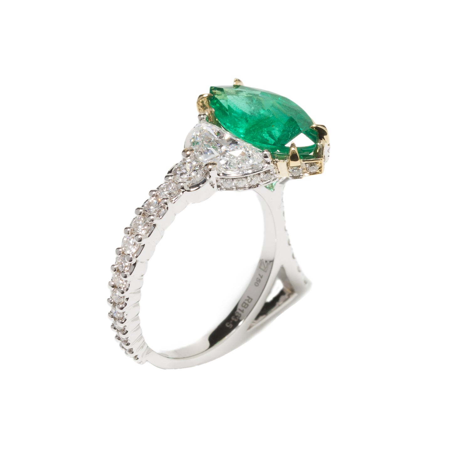 Emerald Cat ring with white diamonds in 18k white and yellow gold